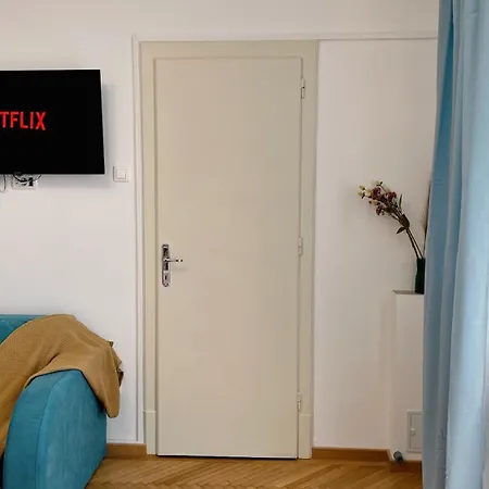 Apartment Pinkfluid - Charming In Prime Location