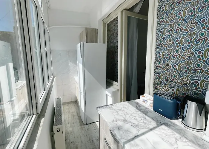 Apartment Pinkfluid - Charming In Prime Location