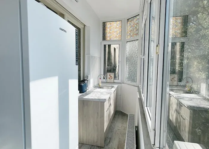 Apartment Pinkfluid - Charming In Prime Location Bucharest