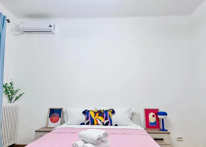 Apartment Pinkfluid - Charming In Prime Location *